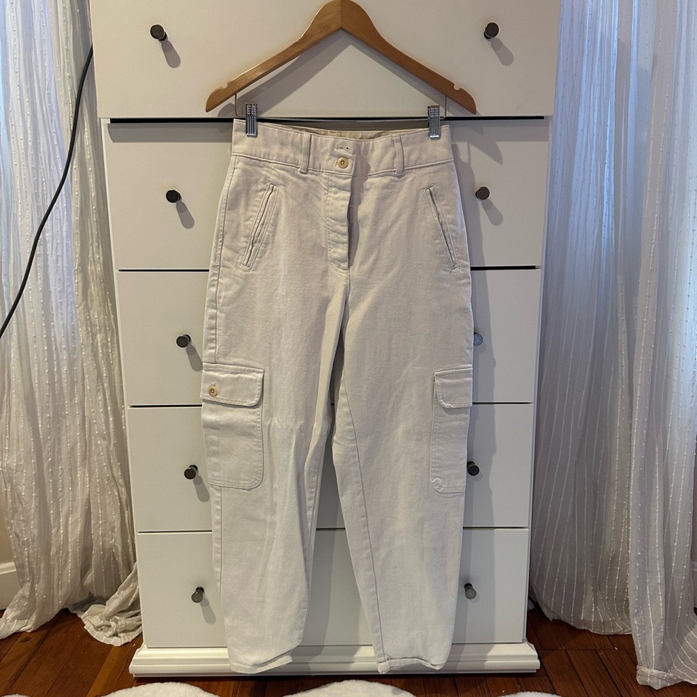Aritzia cream cargo pants